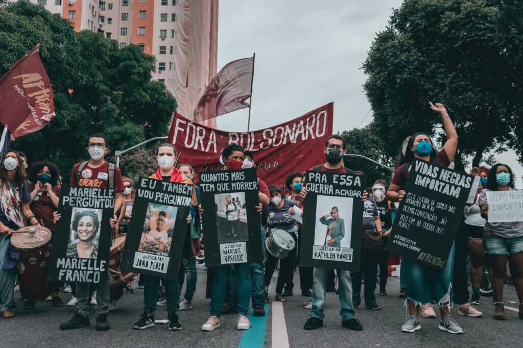 Por que quando sonhamos que estamos morrendo acordamos?