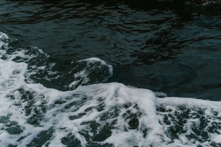 Por Que o Mar é Salgado? A Explicação Científica Completa