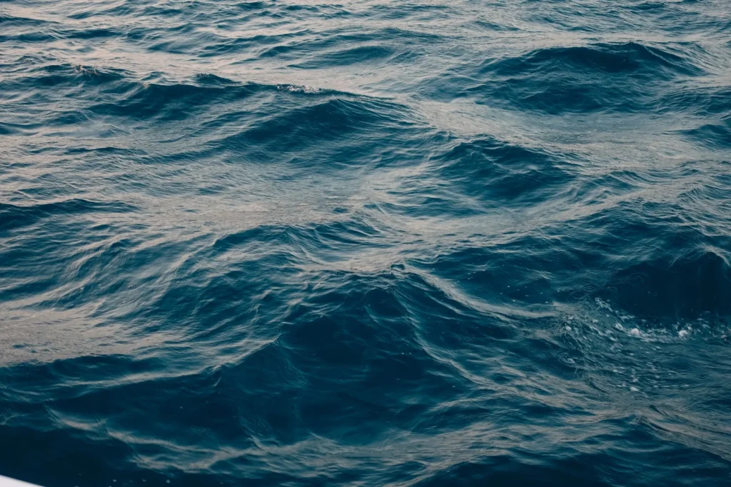 Por que o mar é salgado: o ciclo que concentra o sal