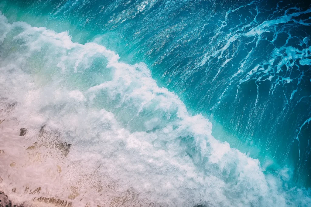 Por que a água do mar é salgada? A resposta química